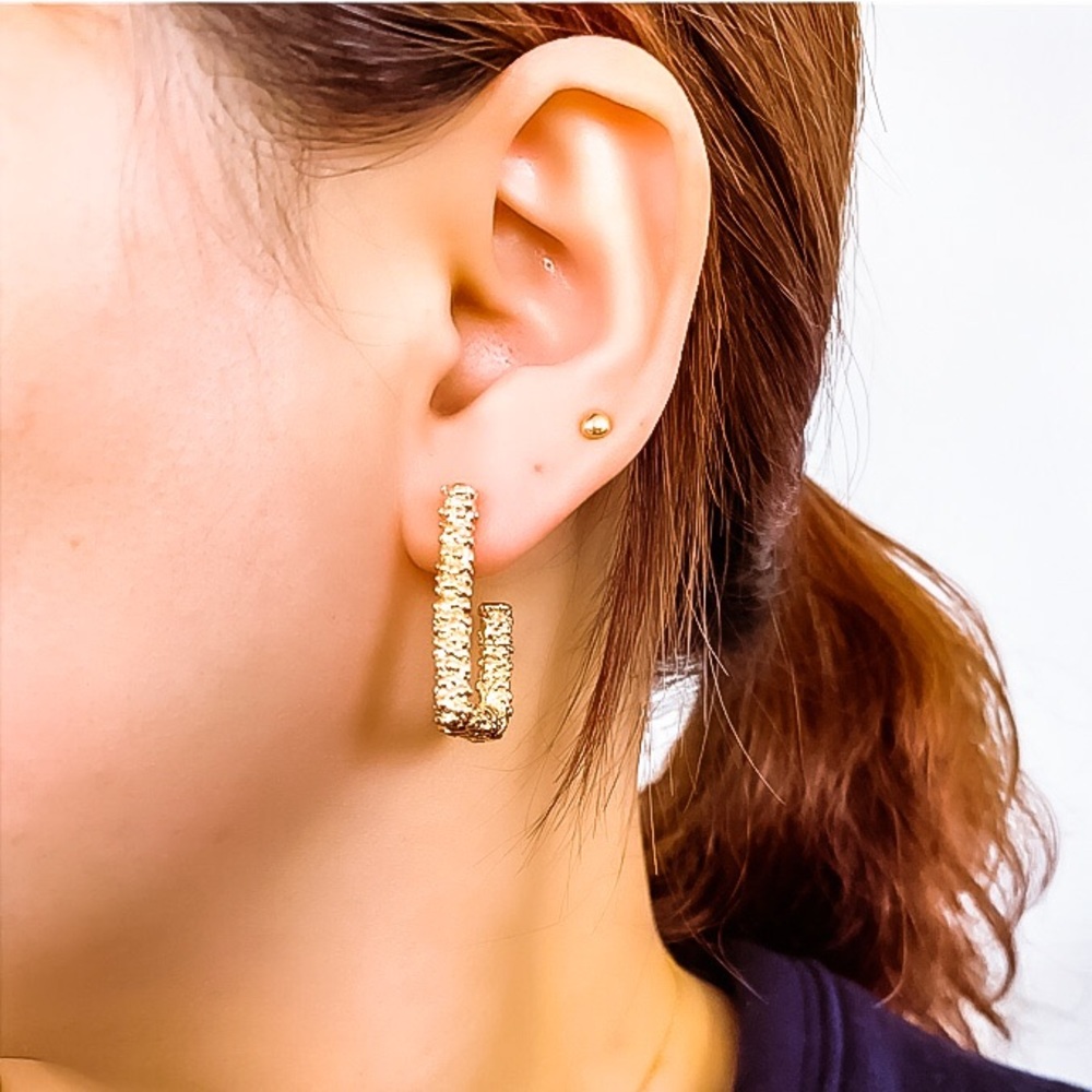 🔴5/$15🔴CLEARANCE Silver Simple Earrings NEW - Picture 6 of 13